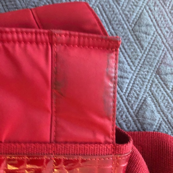 Tory Burch red tote with gold detail - Picture 4 of 5